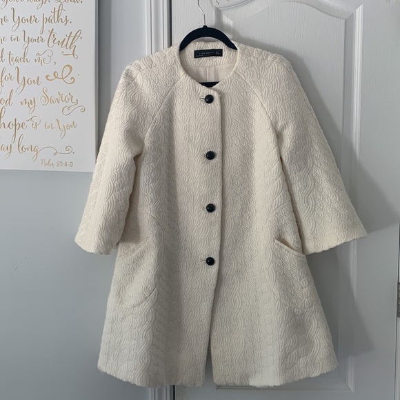 Zara Women's button up jacket / blazer. Quarter length flare sleeve size‎ M - Picture 3 of 10